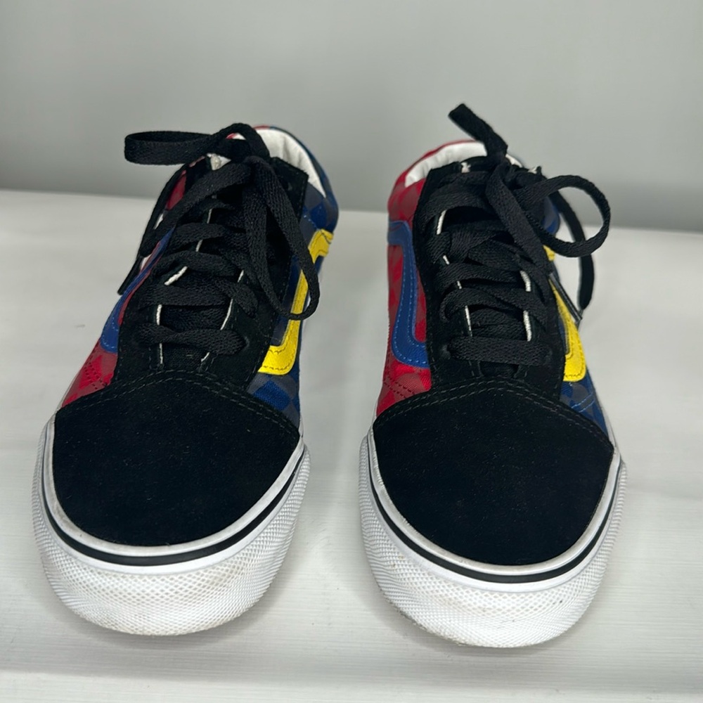 Vans sneakers for men size 4.5 new